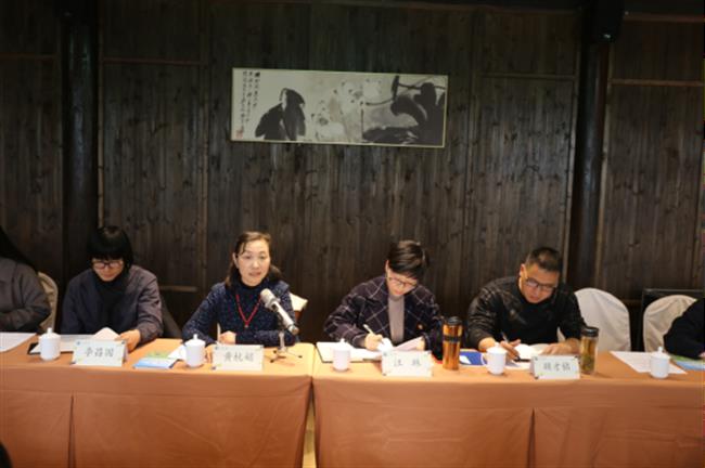 院长黄杭娟为美术系作十九届五中全会专题讲座155.png