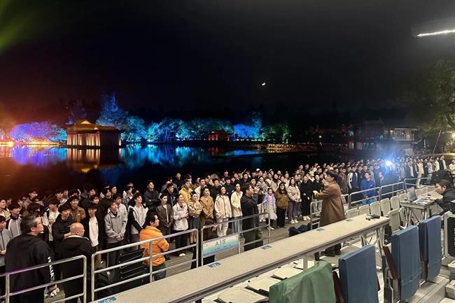 9fffe44701627d31f54986c0bce3ecfd.jpg 9fffe44701627d31f54986c0bce3ecfd.jpg